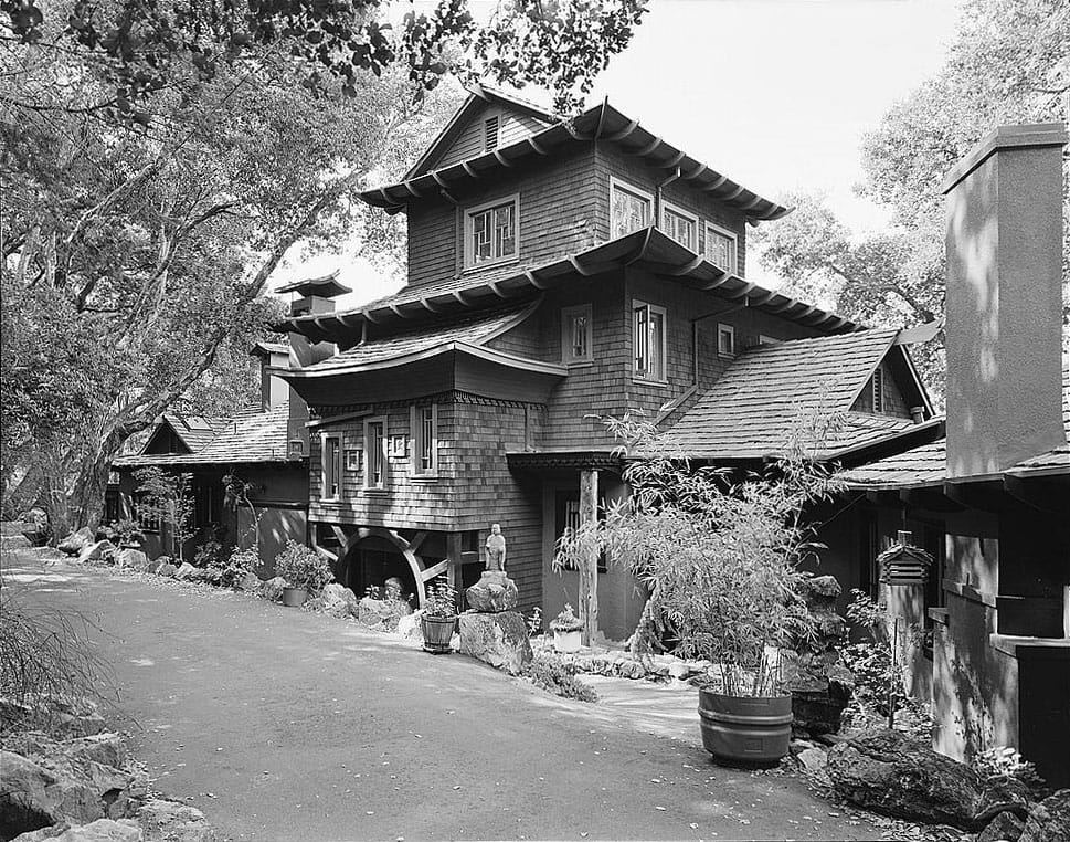 The pagoda roofs of Yung See San Fong in an old photograph